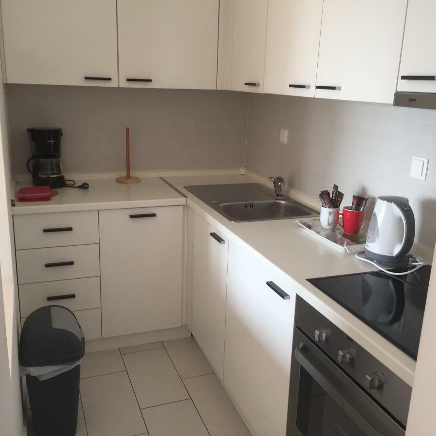 Nova Galerija Studio Ema I Apartman Anita- Parking In Garage Загреб Экстерьер фото