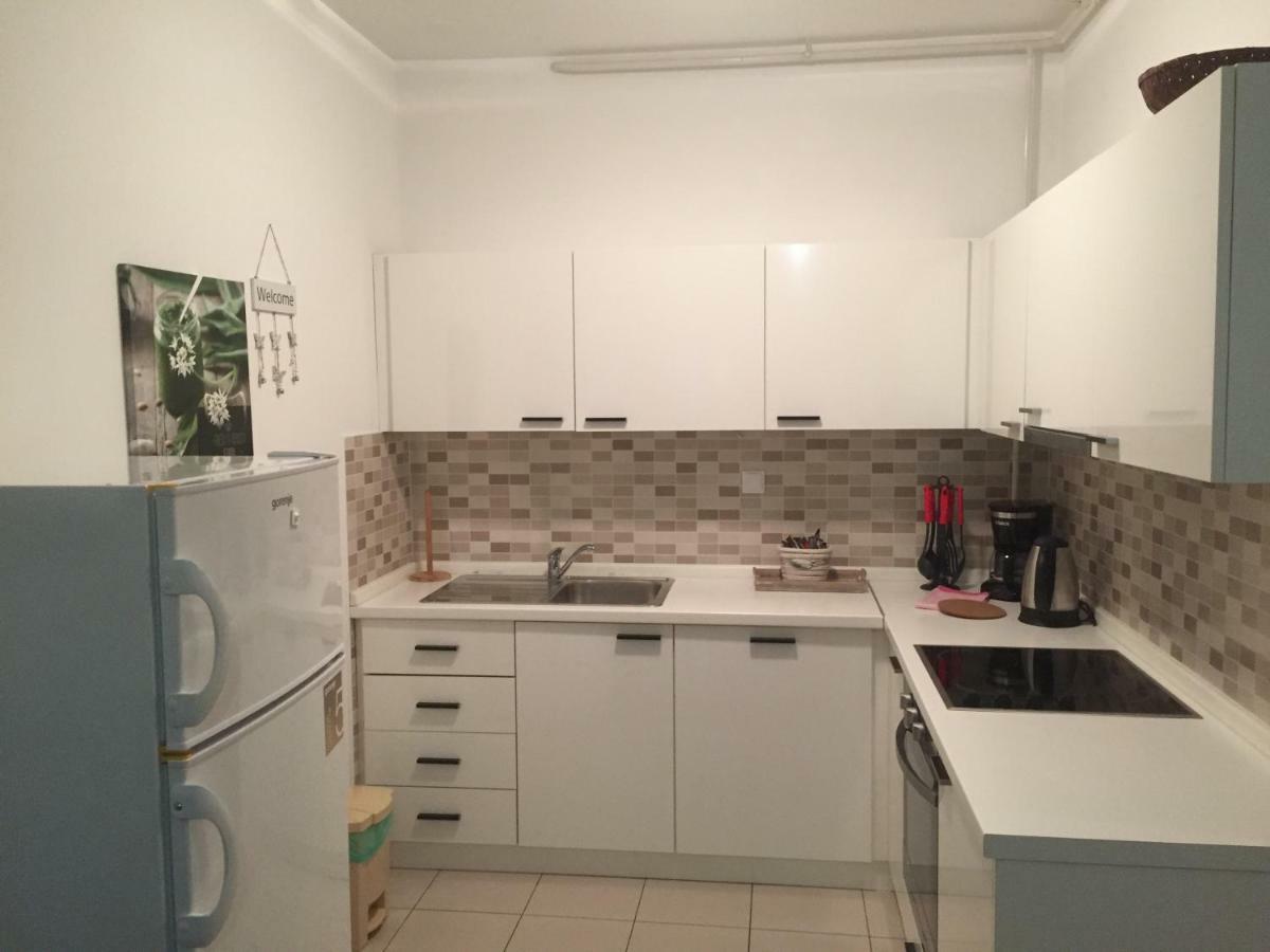 Nova Galerija Studio Ema I Apartman Anita- Parking In Garage Загреб Экстерьер фото