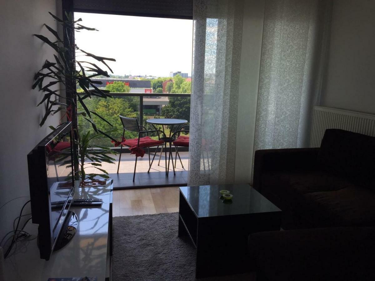 Nova Galerija Studio Ema I Apartman Anita- Parking In Garage Загреб Экстерьер фото